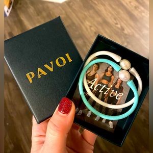 PAVOI Bracelet